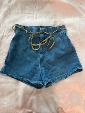High-Waist Blue Denim Women's Shorts with Rope Belt